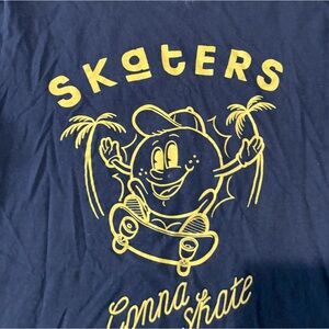 skater shirt
